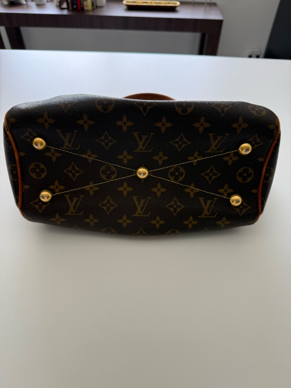 ✨ Louis Vuitton Tivoli PM Monogram Handbag ✨ - Picture 13 of 14